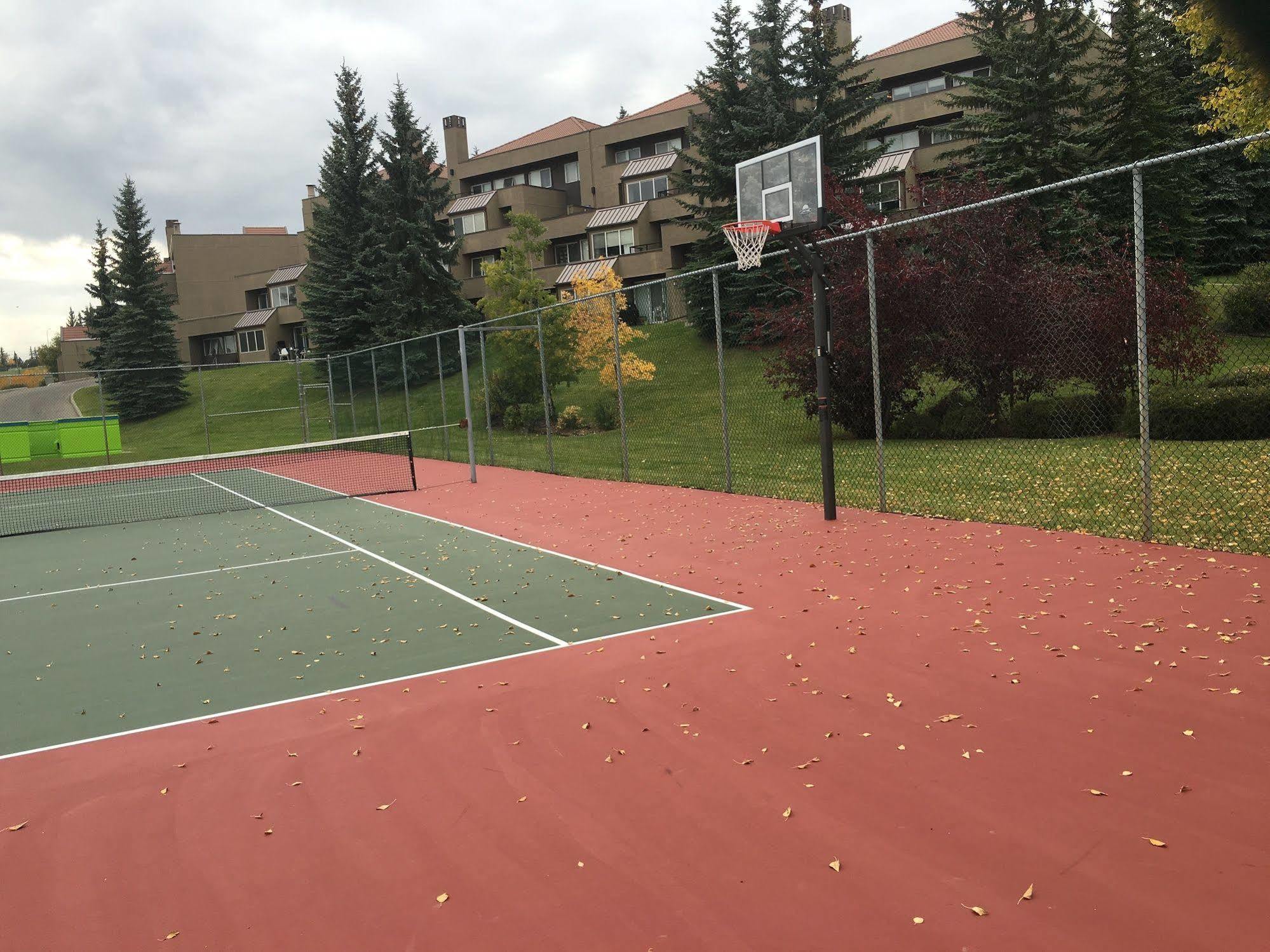 Olympic Suites YYC Exteriör bild